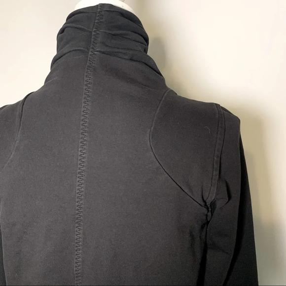 Lululemon Athletica That’s a Wrap Jacket - Picture 12 of 14